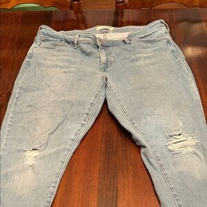 Signature by Levi Strauss Light Blue Distressed Skinny Jeans